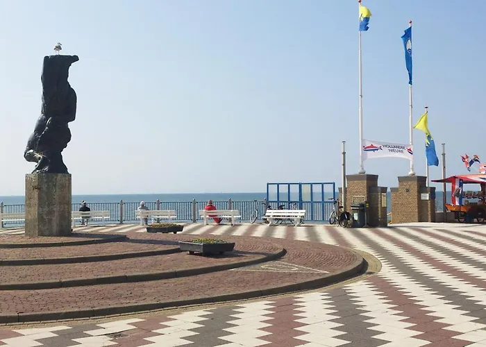 Апартаменты At Sea *