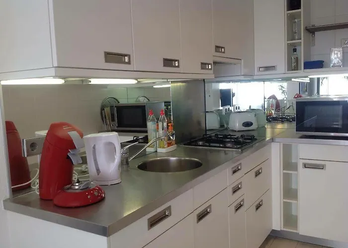 At Sea Зандфорт